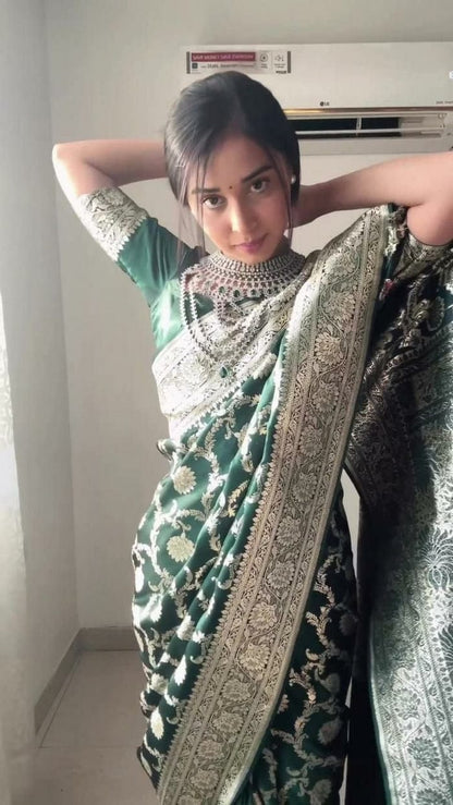 1-Minute Ready To Wear Green Color Soft Silk Saree