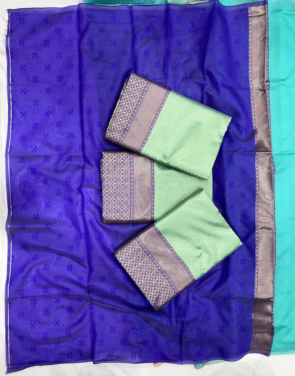Marziyaa Women Woven Saree with Zari Border For Women