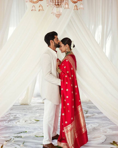 Sonakshi Sinha Red Color Saree With Beautiful Blouse Piece