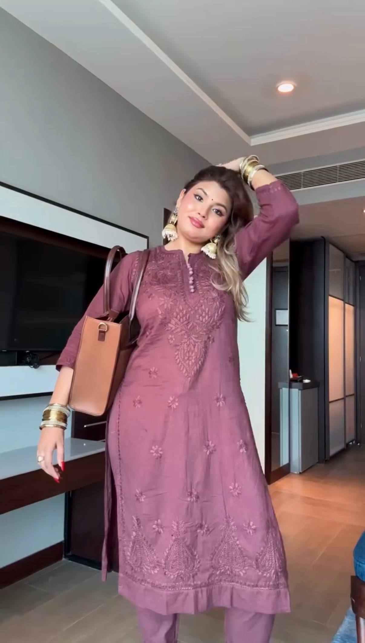 NEW CHICKEN KARI DAILY WEAR COLLECTION KURTI & PENT WITH EMBROIDERY WORK ON PURE COTTON FABRIC