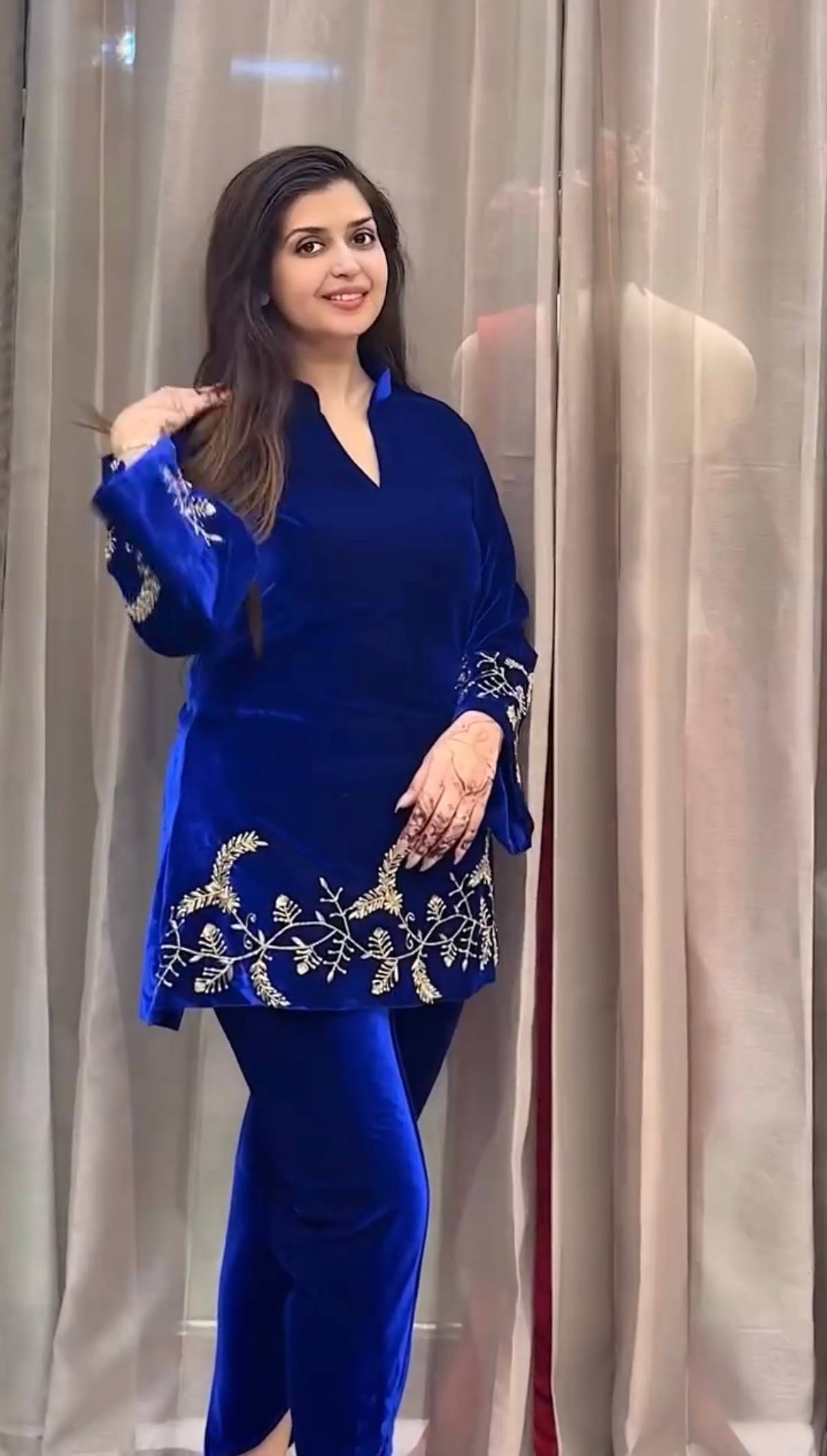 NEW LAUNCHING EMBROIDERED CO-ORD SET ON VELVET FABRIC WITH WORK